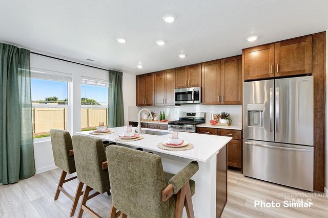 1926 E Springloyd St, Meridian, ID 83642