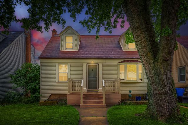 10743 S Kedzie Avenue, Chicago, IL 60655