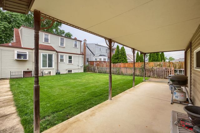10743 S Kedzie Avenue, Chicago, IL 60655