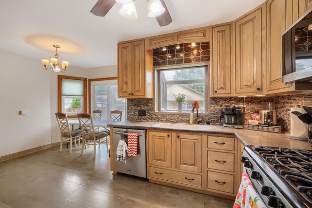 10743 S Kedzie Avenue, Chicago, IL 60655