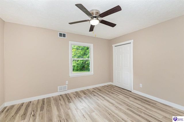 213 W French Street, Elizabethtown, KY 42701