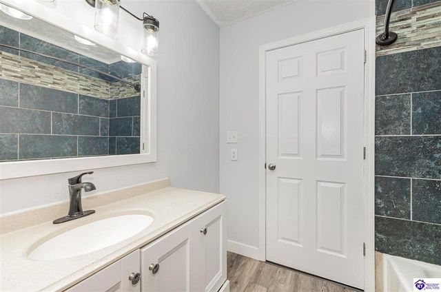 213 W French Street, Elizabethtown, KY 42701