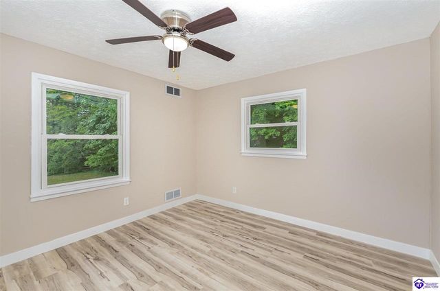 213 W French Street, Elizabethtown, KY 42701