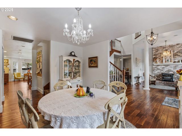 101 ASTER St, Winchester, OR 97495