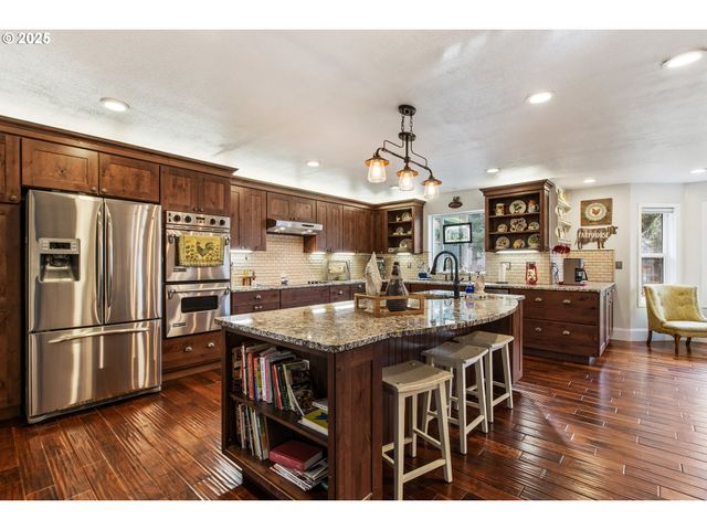 101 ASTER St, Winchester, OR 97495