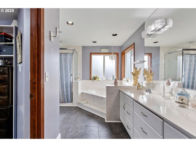 101 ASTER St, Winchester, OR 97495