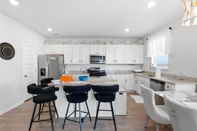 2437 Lucy Axel LN, Round Rock, TX 78665