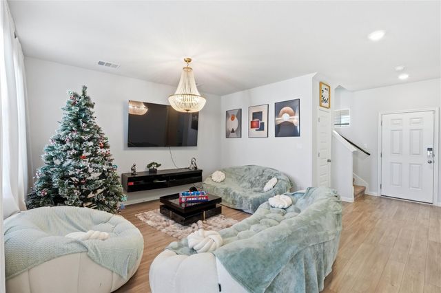 2437 Lucy Axel LN, Round Rock, TX 78665