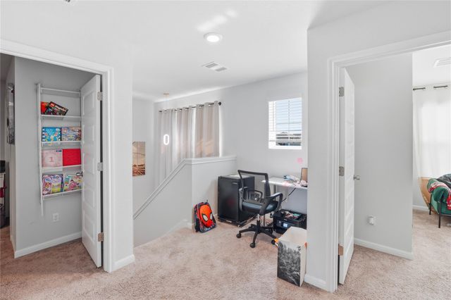 2437 Lucy Axel LN, Round Rock, TX 78665