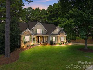 240 Silvercliff Drive, Mount Holly, NC 28120