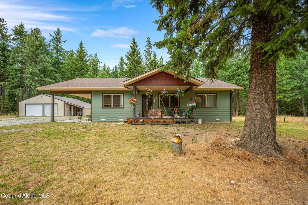 10177 W CREEK SIDE RD, Coeur D'alene, ID 83815