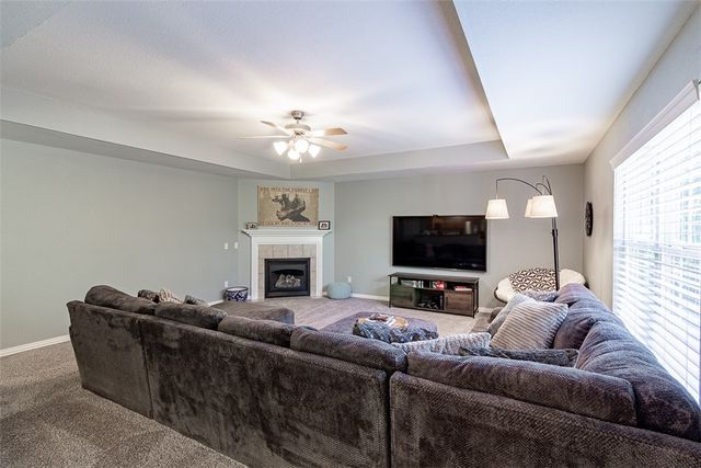 40 Headley Drive, Bella Vista, AR 72714