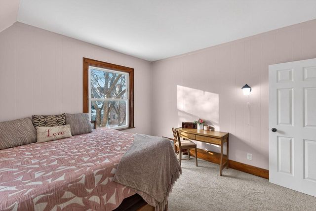 1238 N 33rd STREET, Milwaukee, WI 53208