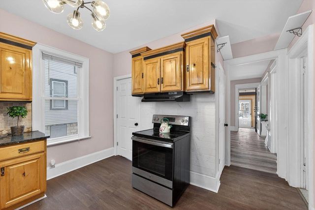 1238 N 33rd STREET, Milwaukee, WI 53208