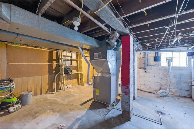 1238 N 33rd STREET, Milwaukee, WI 53208