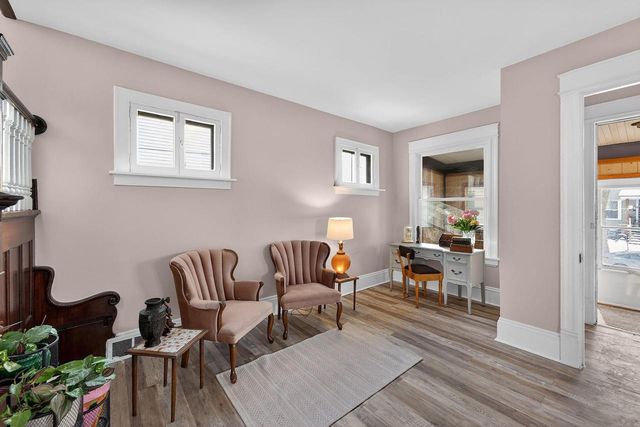 1238 N 33rd STREET, Milwaukee, WI 53208