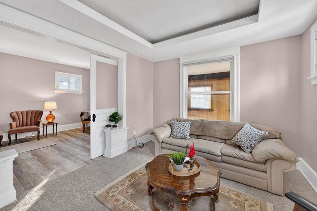 1238 N 33rd STREET, Milwaukee, WI 53208