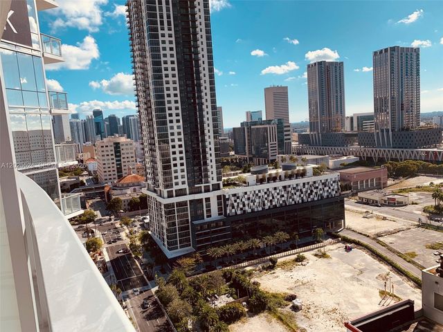 851 NE 1st Ave 1808, Miami, FL 33132