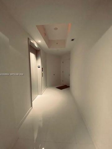 851 NE 1st Ave 1808, Miami, FL 33132