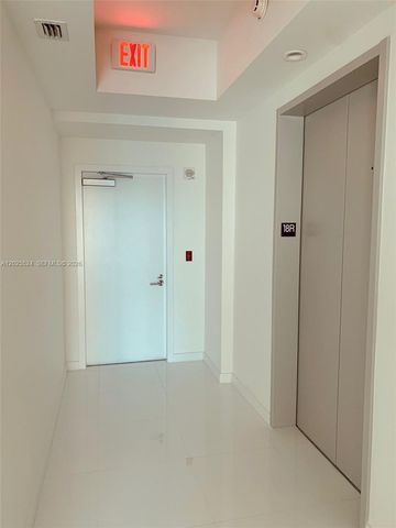 851 NE 1st Ave 1808, Miami, FL 33132