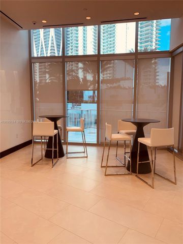 851 NE 1st Ave 1808, Miami, FL 33132