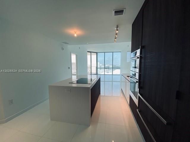 851 NE 1st Ave 1808, Miami, FL 33132