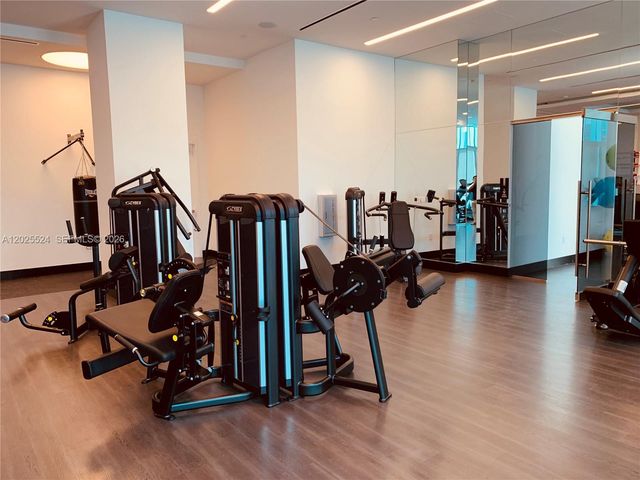 851 NE 1st Ave 1808, Miami, FL 33132