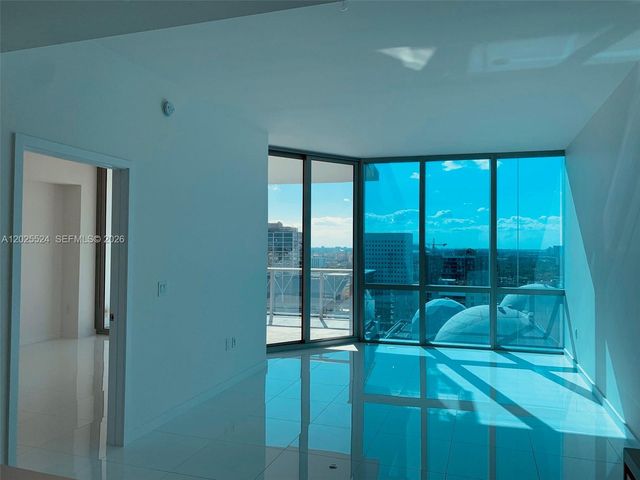 851 NE 1st Ave 1808, Miami, FL 33132