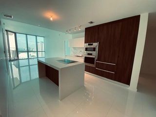 851 NE 1st Ave 1808, Miami, FL 33132