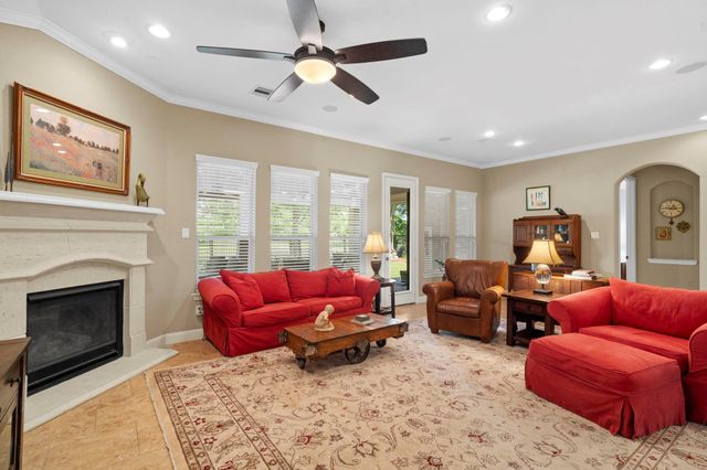 626 Dalton Lane, Sugar Land, TX 77479