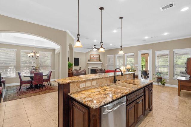 626 Dalton Lane, Sugar Land, TX 77479