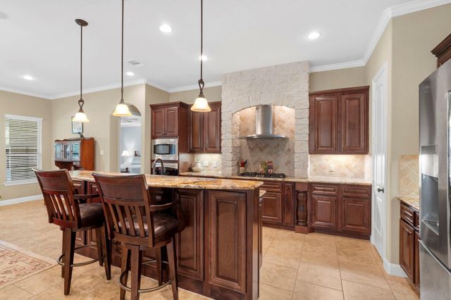 626 Dalton Lane, Sugar Land, TX 77479
