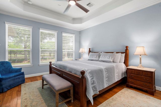 626 Dalton Lane, Sugar Land, TX 77479