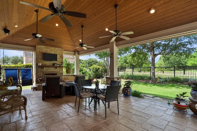 626 Dalton Lane, Sugar Land, TX 77479