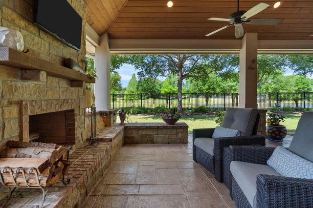 626 Dalton Lane, Sugar Land, TX 77479