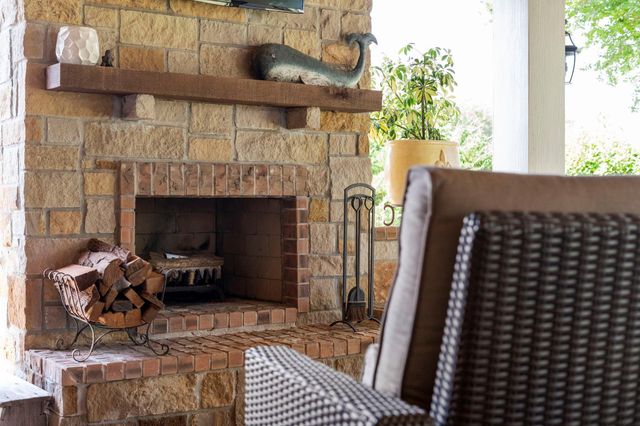 626 Dalton Lane, Sugar Land, TX 77479