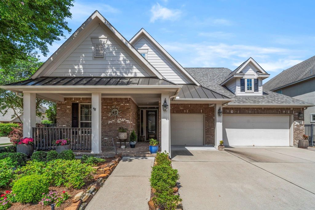 626 Dalton Lane, Sugar Land, TX 77479