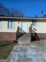 728 Dunaire Way, Jonesboro, GA 30238