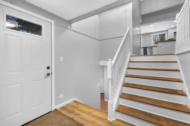 831 Opal Drive, Valparaiso, IN 46383