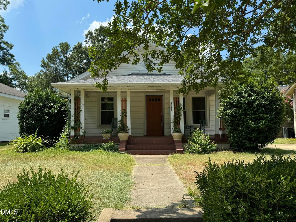 3129 Stanhope Avenue, Raleigh, NC 27607