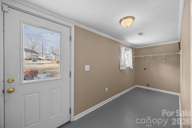 708 Old Charlotte Road SW, Concord, NC 28027