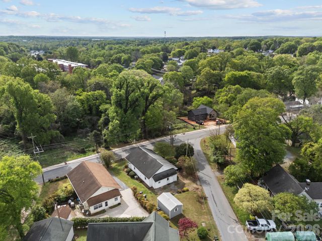 708 Old Charlotte Road SW, Concord, NC 28027