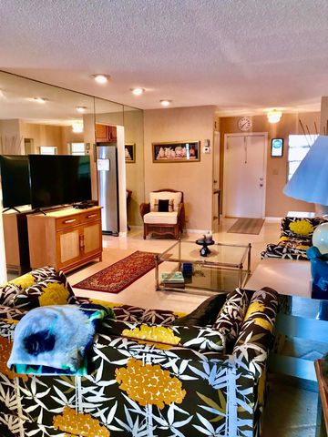 6333 STANLEY Lane, Delray Beach, FL 33484