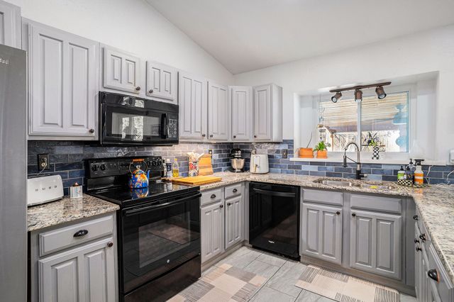 4205 Staghorn Circle S, Fort Worth, TX 76137