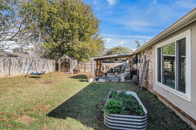 4205 Staghorn Circle S, Fort Worth, TX 76137
