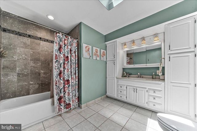 207 WALTER DR, Media, PA 19063
