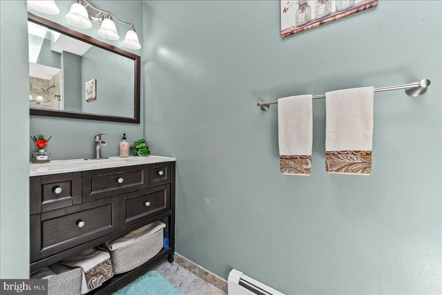 207 WALTER DR, Media, PA 19063