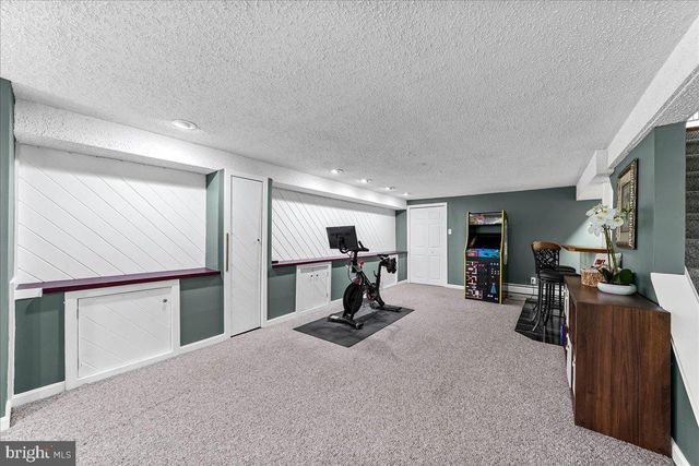 207 WALTER DR, Media, PA 19063