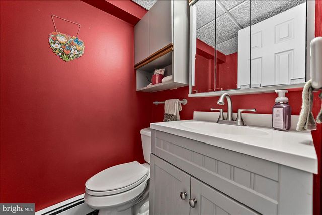 207 WALTER DR, Media, PA 19063