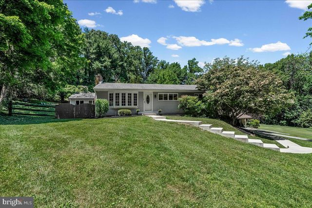 207 WALTER DR, Media, PA 19063